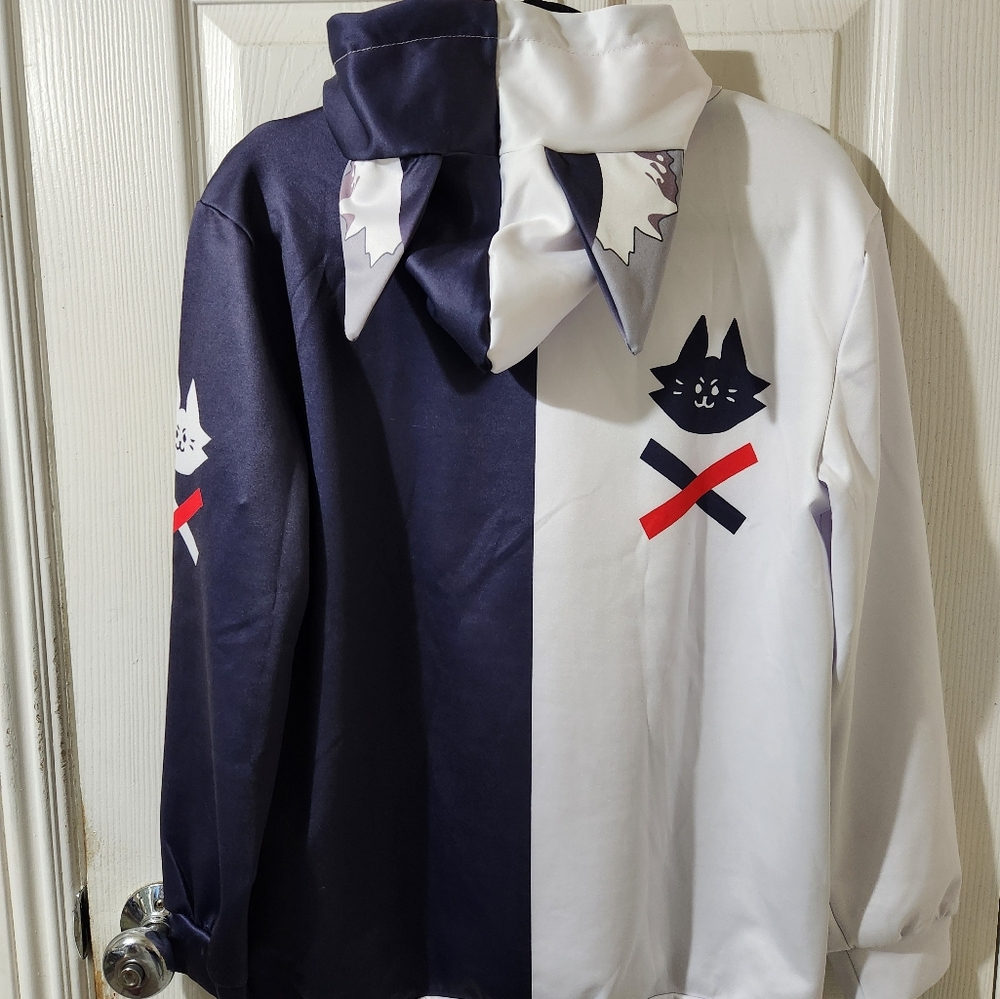 Hoodie - Picture 3 of 8